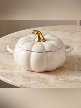 Pfaltzgraff Pumpkin Shaped Casserole Dish